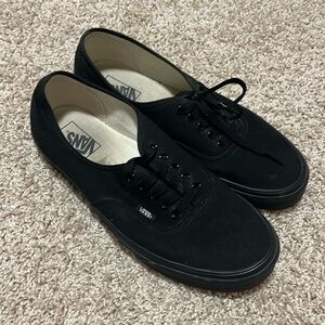 Men’s Black Vans Size 11